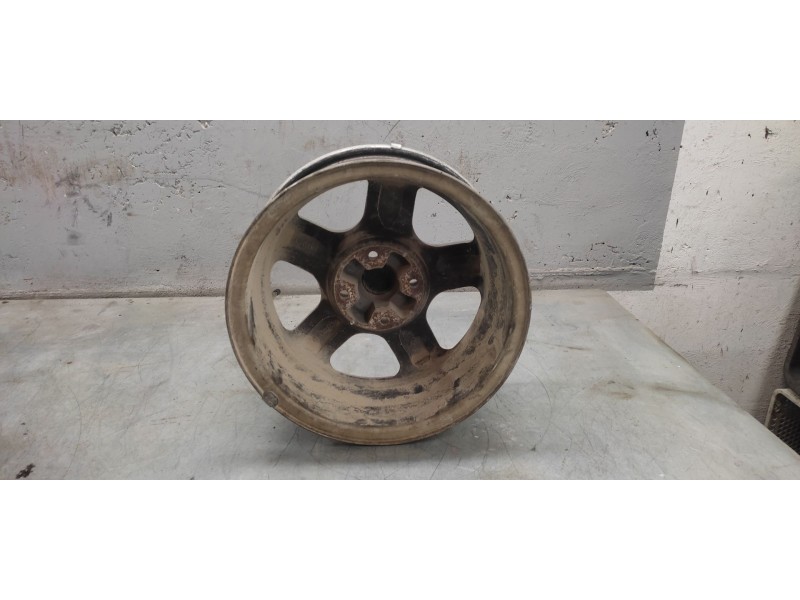 Recambio de llanta para peugeot partner (s2) rancho plus referencia OEM IAM 6jx15ch-18  15´´-4 tornillos