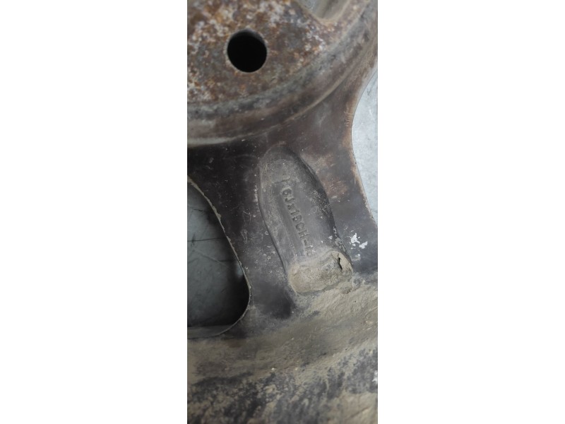 Recambio de llanta para peugeot partner (s2) rancho plus referencia OEM IAM 6jx15ch-18  15´´-4 tornillos