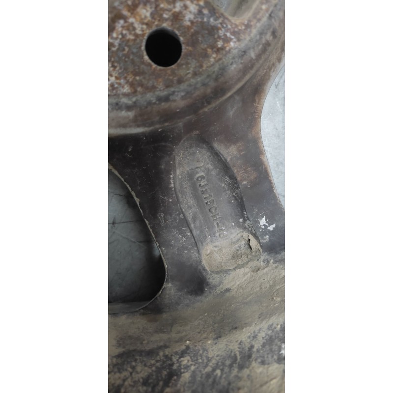 Recambio de llanta para peugeot partner (s2) rancho plus referencia OEM IAM 6jx15ch-18  15´´-4 tornillos