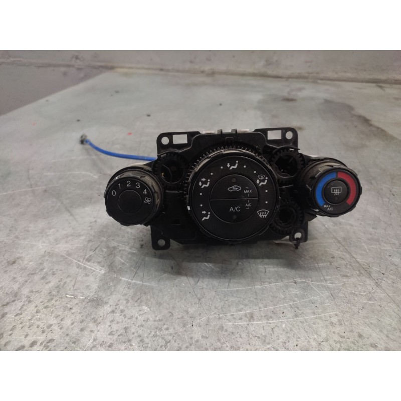 Recambio de mando calefaccion / aire acondicionado para ford fiesta (cb1) referencia OEM IAM 8A6118549  