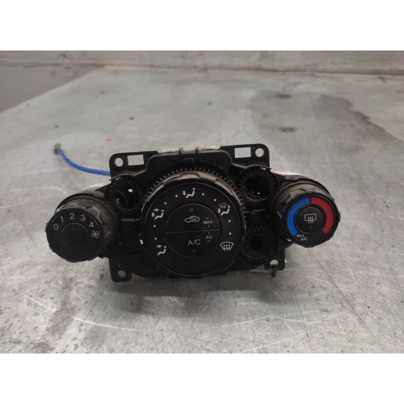 Recambio de mando calefaccion / aire acondicionado para ford fiesta (cb1) referencia OEM IAM 8A6118549  