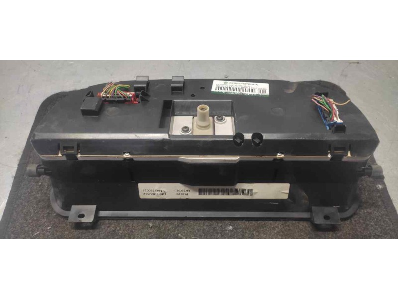 Recambio de cuadro instrumentos para renault laguna (b56) 1.8 rn (b56b) referencia OEM IAM 7700824301  