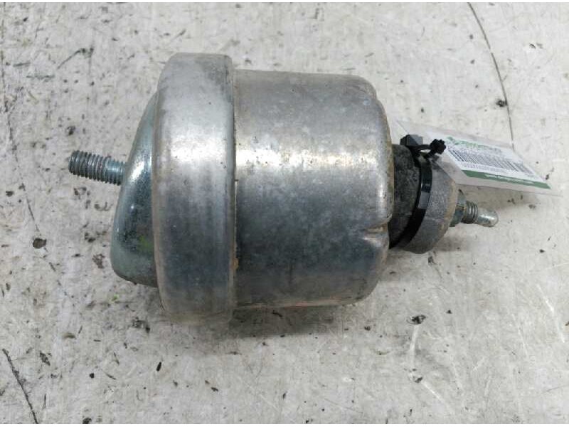 Recambio de soporte motor izquierdo para opel vectra b berlina básico referencia OEM IAM 684814  