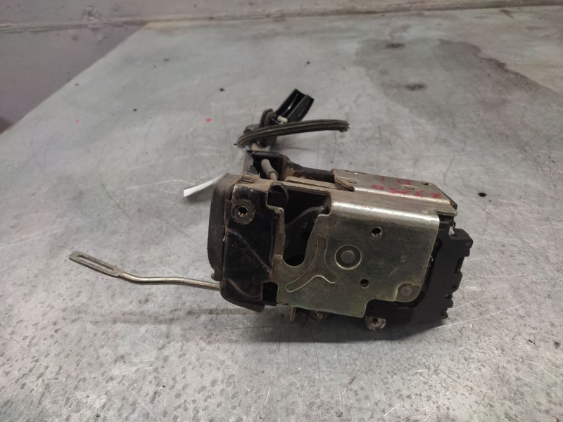 Recambio de cerradura puerta delantera izquierda para ford fiesta (cbk) ambiente referencia OEM IAM  8 PINS 