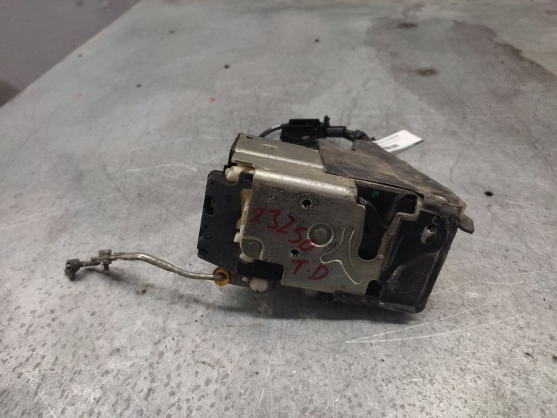 Recambio de cerradura puerta trasera derecha para ford fiesta (cbk) ambiente referencia OEM IAM  4 PINS 