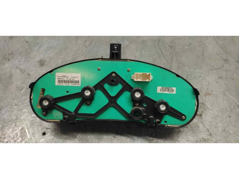 Recambio de cuadro instrumentos para peugeot 206 berlina 1.9 diesel referencia OEM IAM 9648836380  