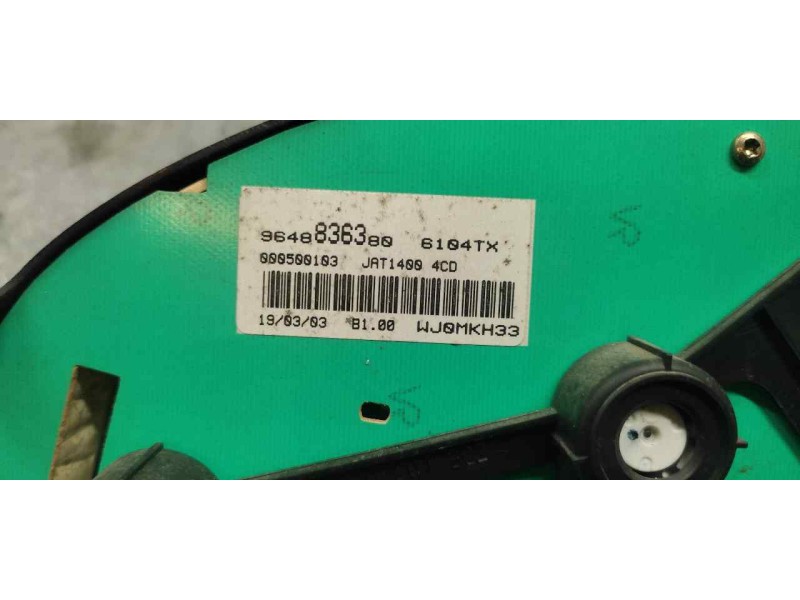 Recambio de cuadro instrumentos para peugeot 206 berlina 1.9 diesel referencia OEM IAM 9648836380  