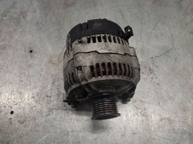 Recambio de alternador para ford galaxy (vx) clx referencia OEM IAM 0123515014 14V 120A BOSCH 028903025S
