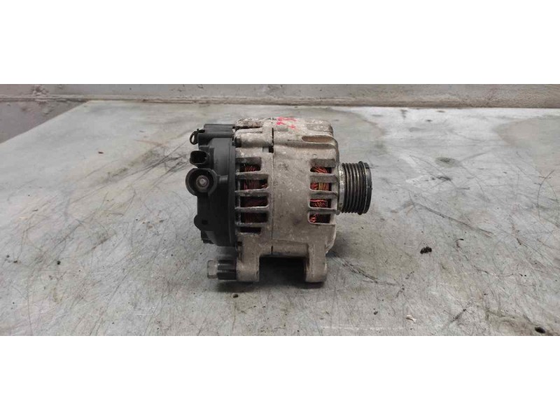 Recambio de alternador para peugeot 308 active referencia OEM IAM TG15C1789 2614016E 