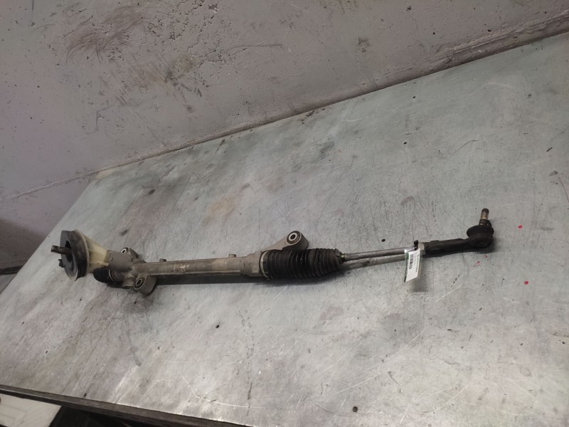 Recambio de cremallera direccion para ford fiesta (cb1) referencia OEM IAM 8V513200CH  