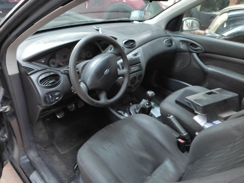 ford focus berlina (cak) del año 2002