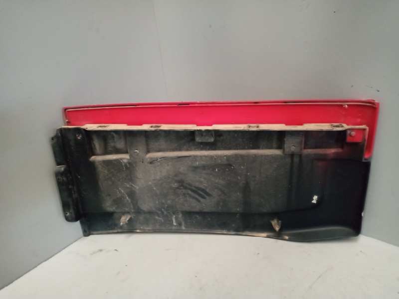 Recambio de moldura trasera cabina para iveco stralis (as) 12.9 diesel referencia OEM IAM 504212288 PARTE DERECHA 