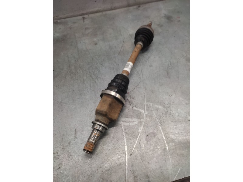 Recambio de transmision delantera izquierda para renault clio iii authentique referencia OEM IAM 8200499585  