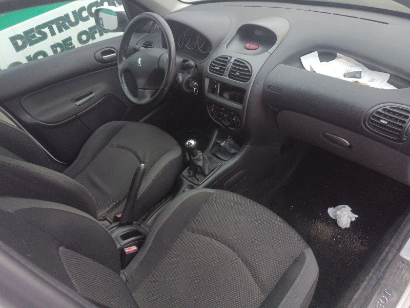 peugeot 206 berlina del año 2007