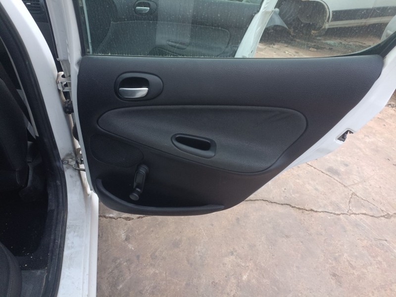 peugeot 206 berlina del año 2007