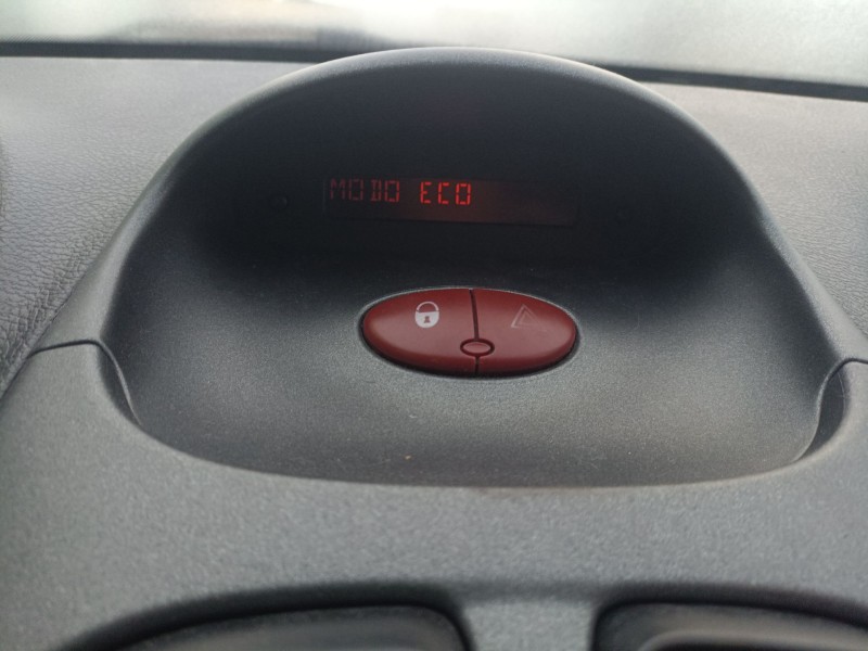 peugeot 206 berlina del año 2007