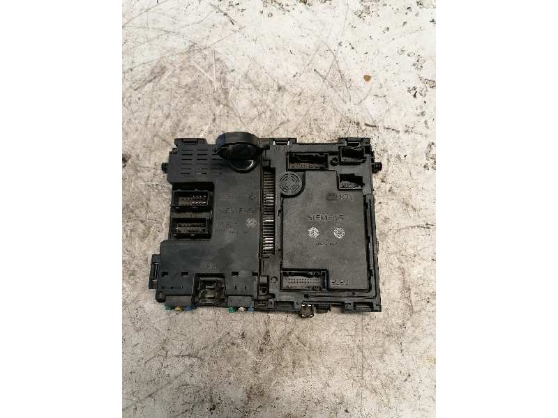 Recambio de caja reles / fusibles para peugeot 206 berlina 1.9 diesel referencia OEM IAM 9626460880 S105872300G BSI