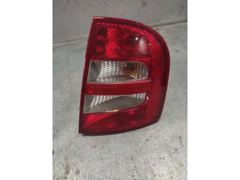 Recambio de piloto trasero derecho para skoda fabia (6y2/6y3) comfort referencia OEM IAM   