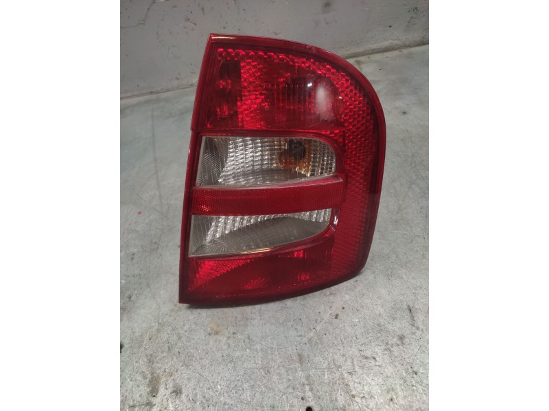 Recambio de piloto trasero derecho para skoda fabia (6y2/6y3) comfort referencia OEM IAM   