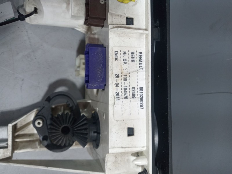 Recambio de mando calefaccion / aire acondicionado para renault magnum ab 2005 12.8 diesel referencia OEM IAM 5010290297  