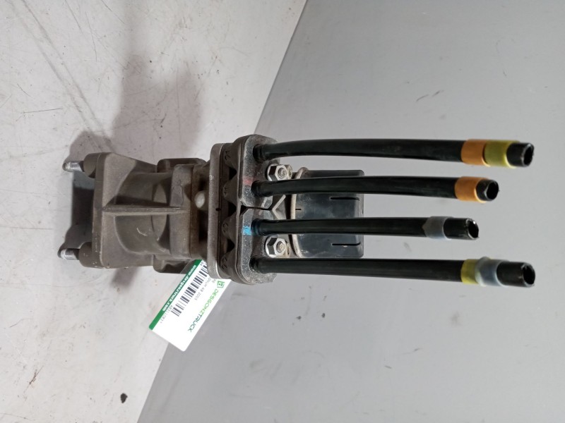 Recambio de valvula aire para renault magnum ab 2005 12.8 diesel referencia OEM IAM 485110837  