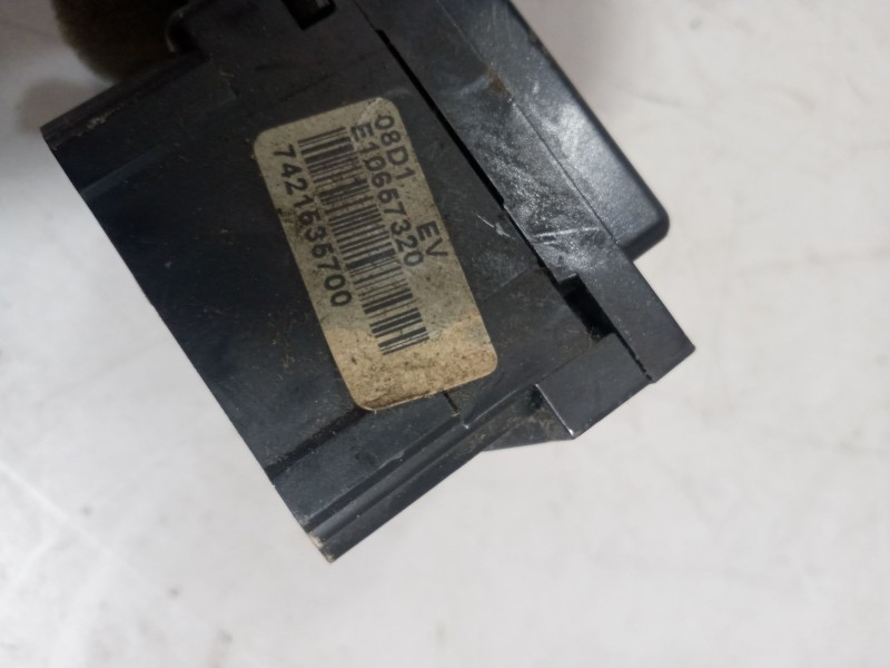 Recambio de mando limpia para renault magnum ab 2005 12.8 diesel referencia OEM IAM 7421535700  