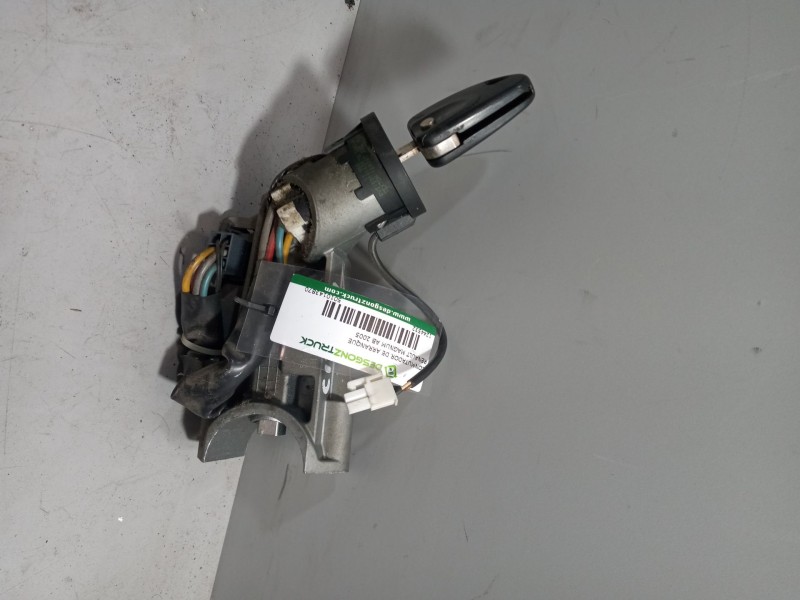 Recambio de conmutador de arranque para renault magnum ab 2005 12.8 diesel referencia OEM IAM 5010143870  