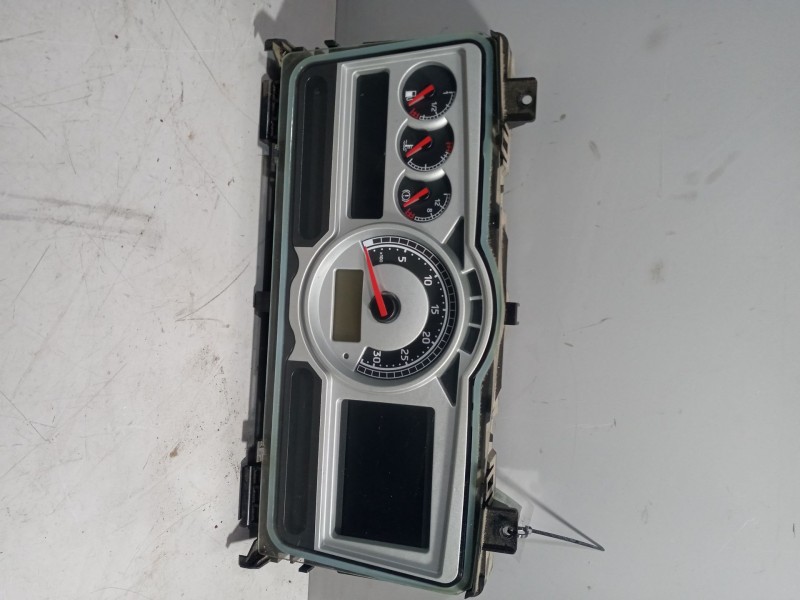 Recambio de cuadro instrumentos para renault magnum ab 2005 12.8 diesel referencia OEM IAM 7421050634  