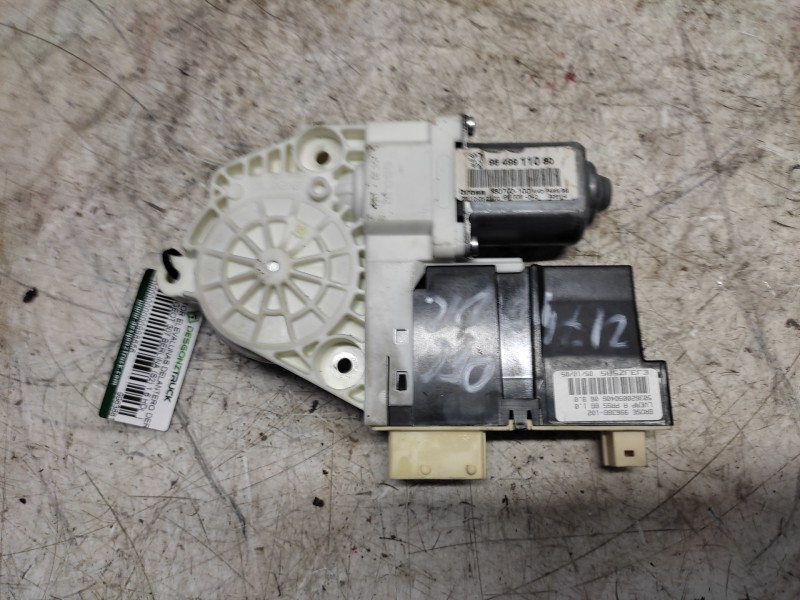 Recambio de motor elevalunas delantero derecho para peugeot 307 berlina (s2) 1.6 hdi referencia OEM IAM 996388102  