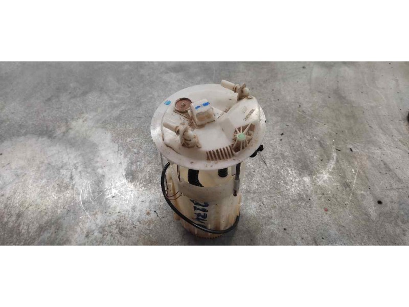 Recambio de aforador para renault kangoo profesional referencia OEM IAM   4 PINS