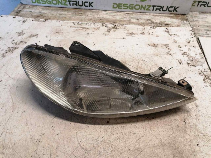 Recambio de faro derecho para peugeot 206 berlina xs referencia OEM IAM   