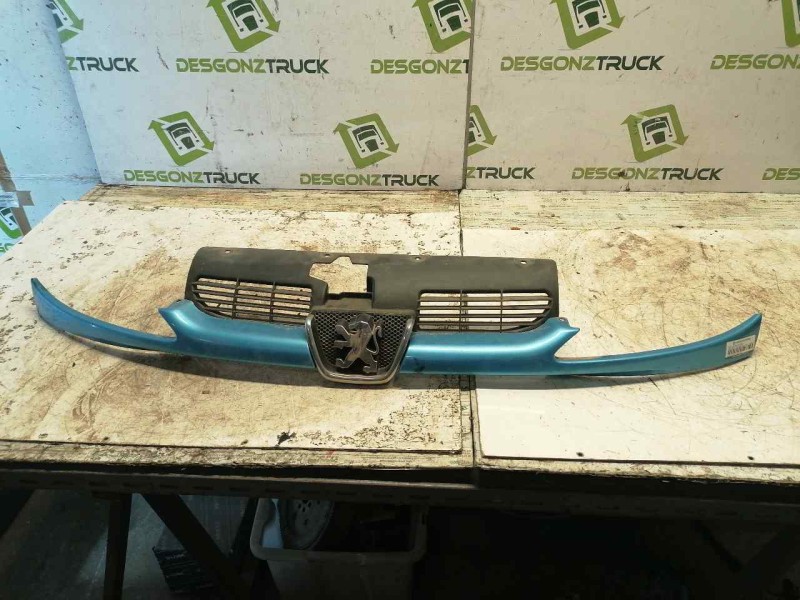 Recambio de rejilla delantera para peugeot 206 berlina xs referencia OEM IAM   