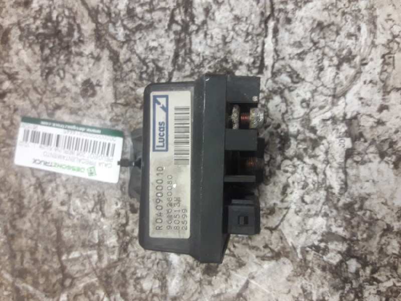 Recambio de caja precalentamiento para peugeot 206 berlina x-line referencia OEM IAM 9616280080 R04090001D 80513H