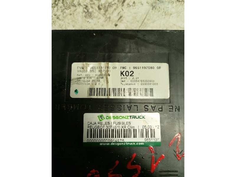 Recambio de caja reles / fusibles para peugeot 307 (s1) xr clim referencia OEM IAM 9651197780 9651197080 BSI