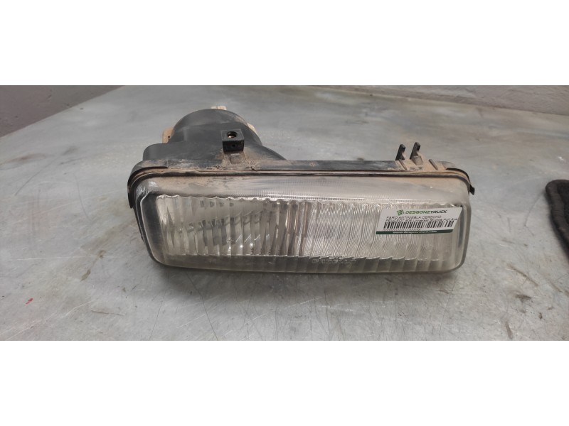 Recambio de faro antiniebla derecho para peugeot 806 universal studios port aventura referencia OEM IAM   2 PINS