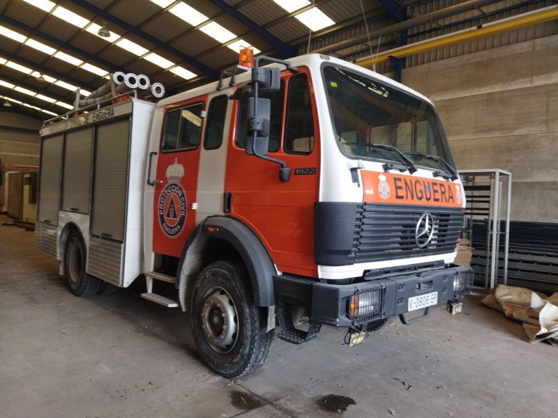 mercedes-benz mk / sk om 421 del año 1982