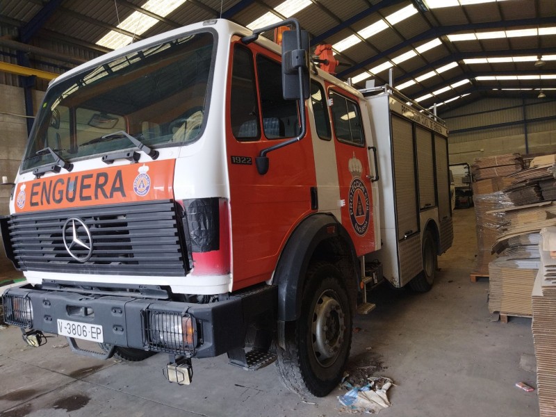 mercedes-benz mk / sk om 421 del año 1982