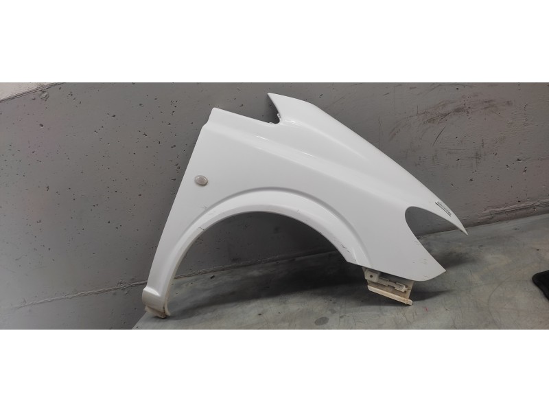 Recambio de aleta delantera derecha para mercedes-benz vito kasten (639) 2.1 cdi referencia OEM IAM   