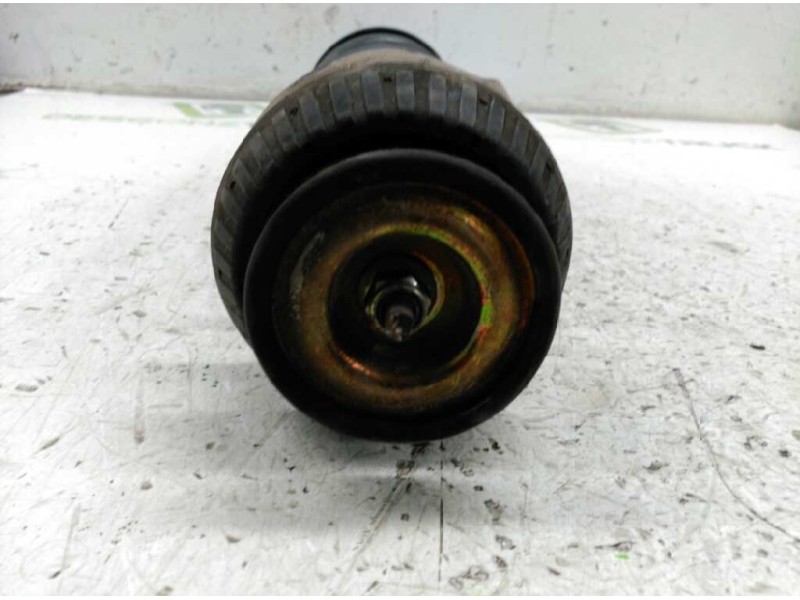 Recambio de amortiguador trasero izquierdo para ford fiesta berlina básico referencia OEM IAM   