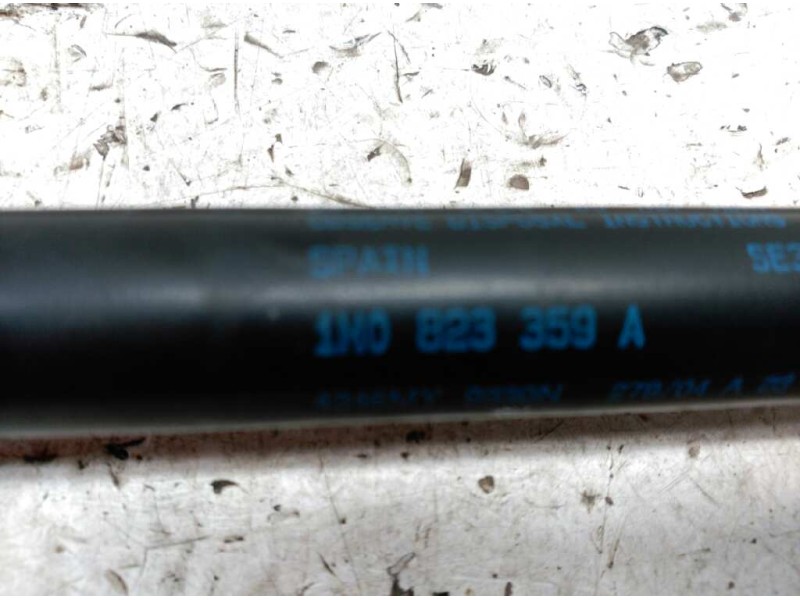 Recambio de amortiguadores capo para seat leon (1m1) sport referencia OEM IAM  330 N 