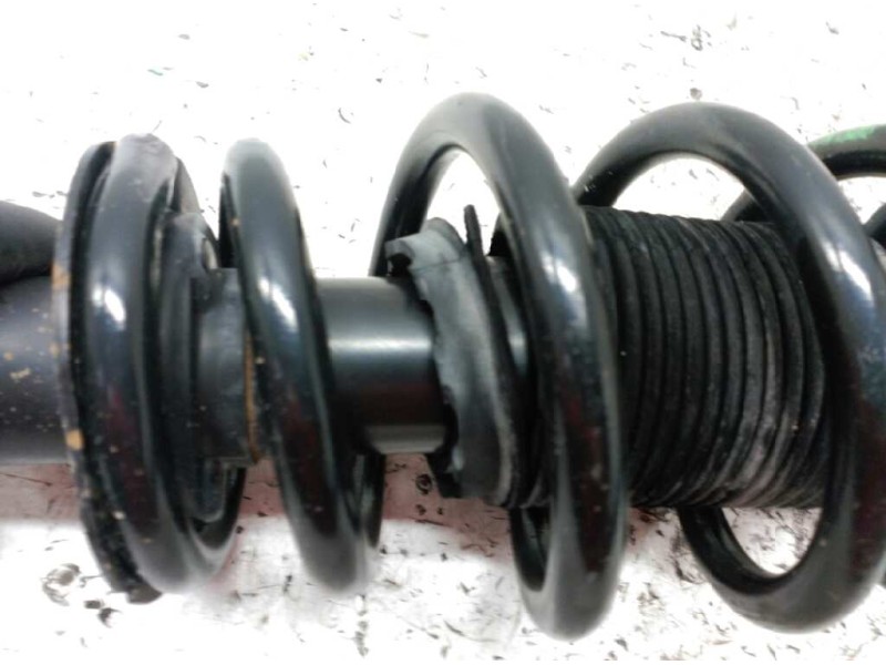 Recambio de amortiguador trasero derecho para nissan primera berlina (p12) acenta referencia OEM IAM   