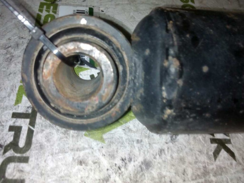 Recambio de amortiguador trasero para samro semirremolque tauliner referencia OEM IAM 890457 SABO 