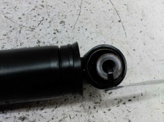 Recambio de amortiguador trasero derecho para renault scenic ii grand confort dynamique referencia OEM IAM    2