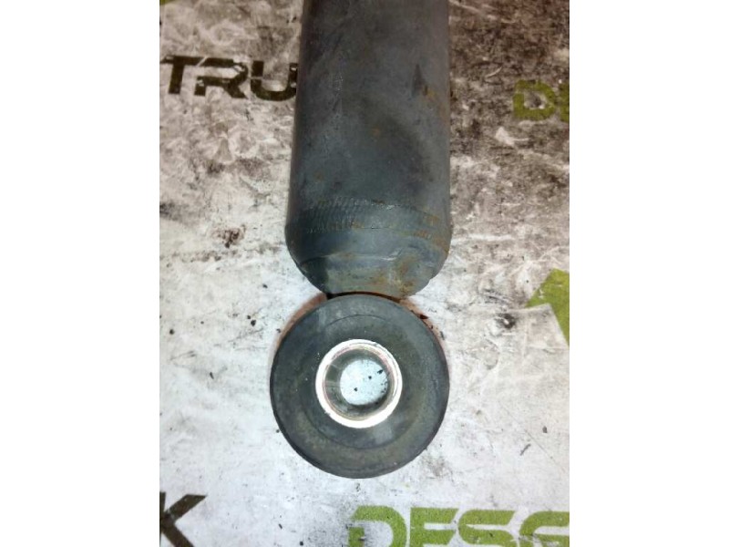 Recambio de amortiguador trasero para nissan trucks l35.09 ... referencia OEM IAM 145002080A  