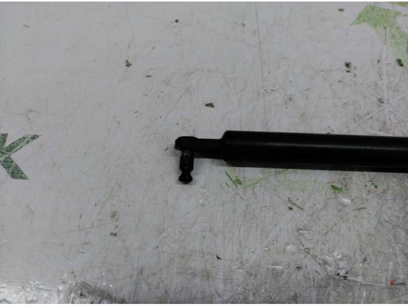Recambio de amortiguadores maletero / porton para seat marbella ce referencia OEM IAM SE028526200B  