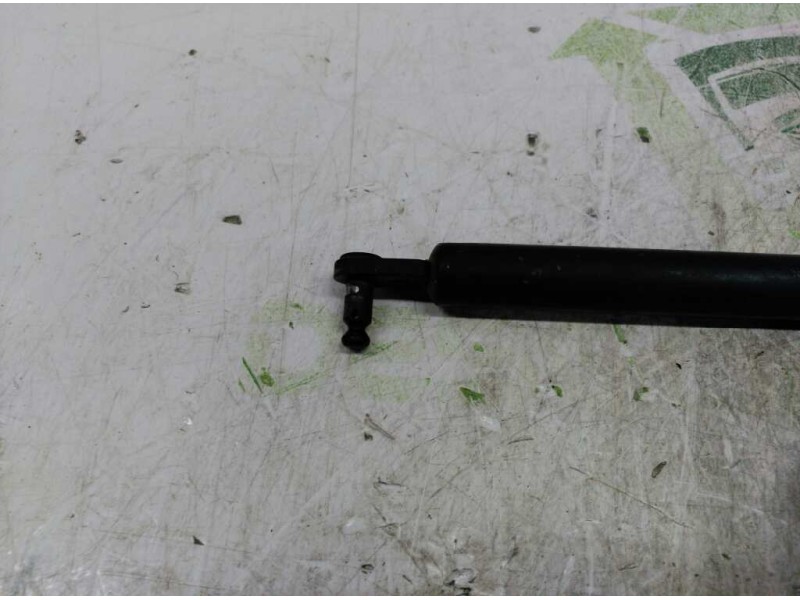 Recambio de amortiguadores maletero / porton para seat marbella ce referencia OEM IAM SE028964000D  