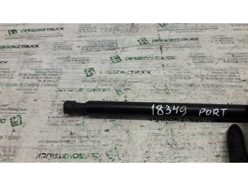 Recambio de amortiguadores maletero / porton para nissan almera (n16/e) acenta referencia OEM IAM 601113538 530N 