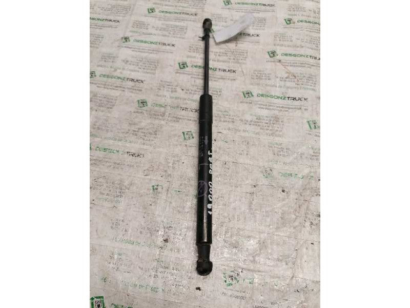 Recambio de amortiguadores maletero / porton para toyota auris live referencia OEM IAM 6895002130 520N 