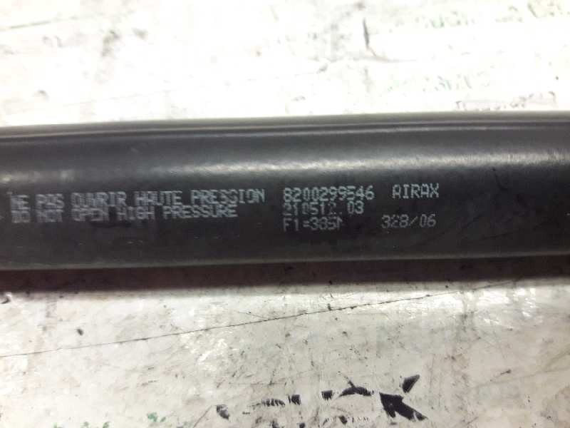 Recambio de amortiguadores maletero / porton para renault clio iii luxe privilege referencia OEM IAM 8200299546  
