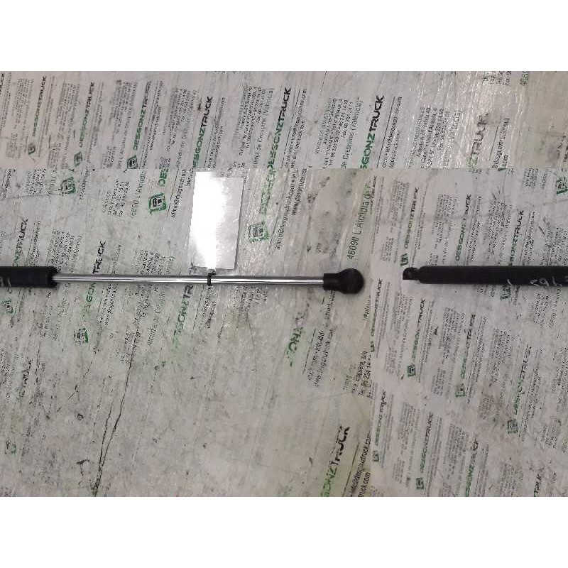 Recambio de amortiguadores maletero / porton para renault laguna ii (bg0) authentique referencia OEM IAM 8200000932B  